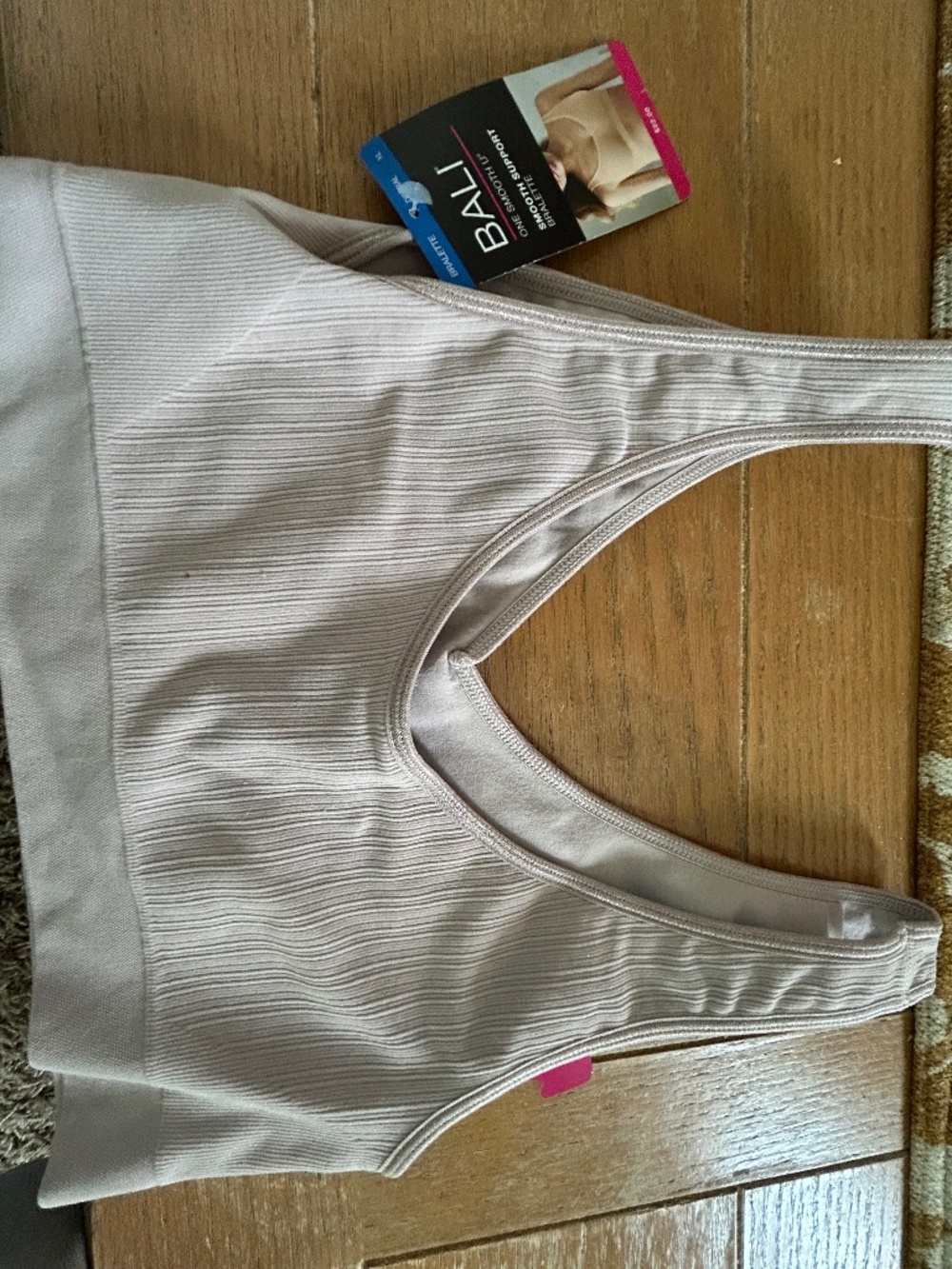 Bali one smooth up support bralette - Picture 2 of 5